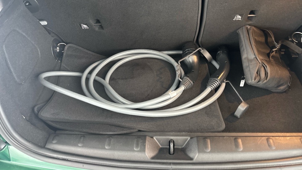 MINI HATCHBACK Image 22