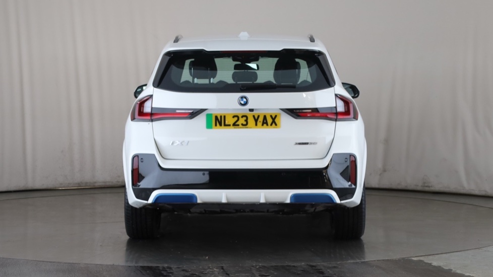 BMW iX1 Image 4