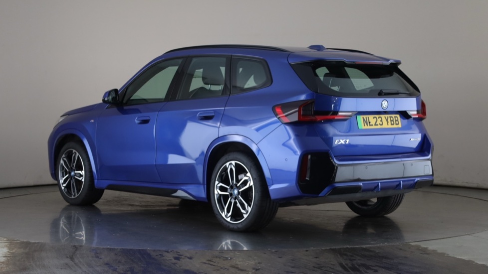 BMW iX1 Image 3