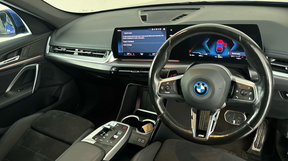 BMW iX1 Image 9