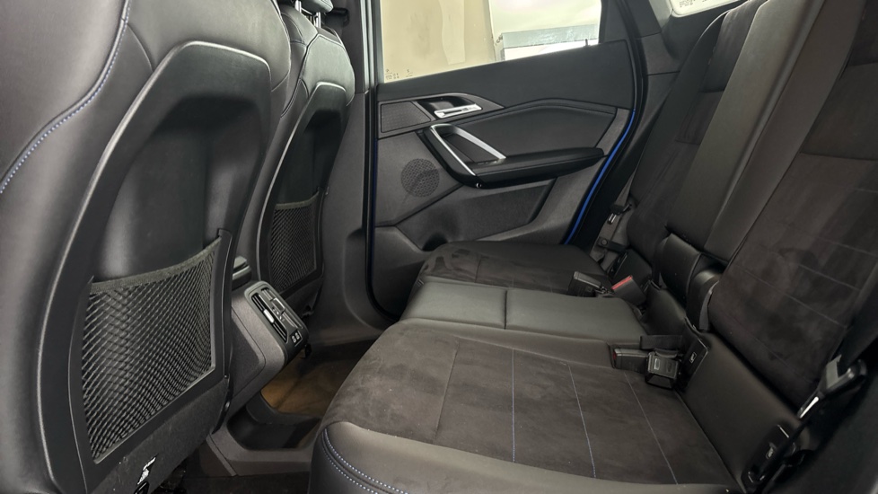 BMW iX1 Image 14