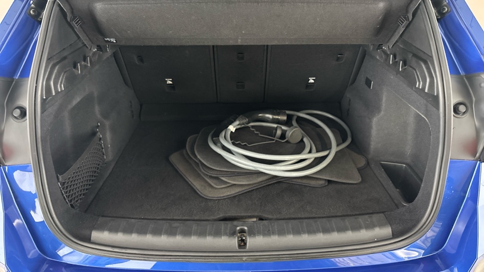 BMW iX1 Image 15