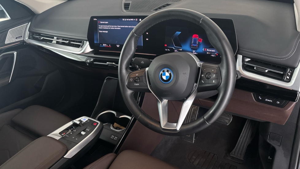 BMW iX1 Image 9