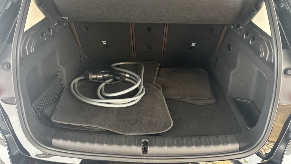 BMW iX1 Image 15