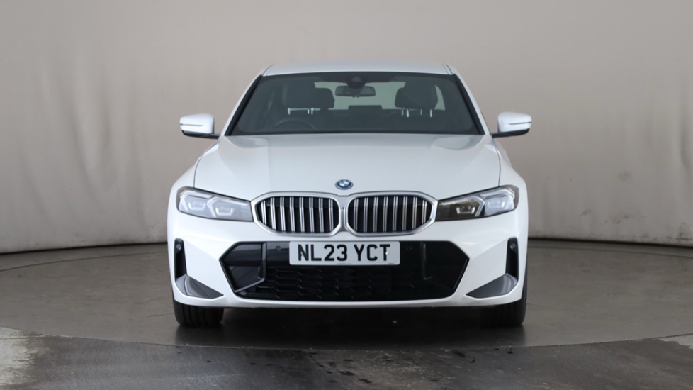 BMW 3 SERIES Image 8