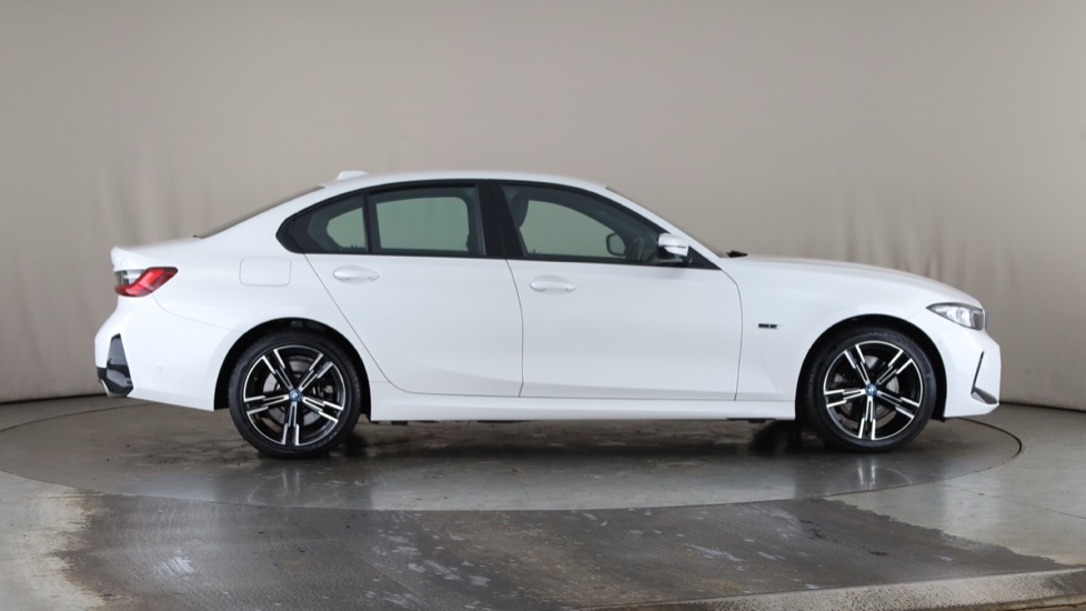 BMW 3 SERIES Image 6