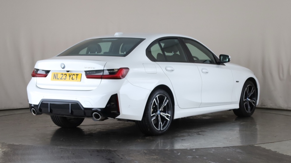 BMW 3 SERIES Image 5