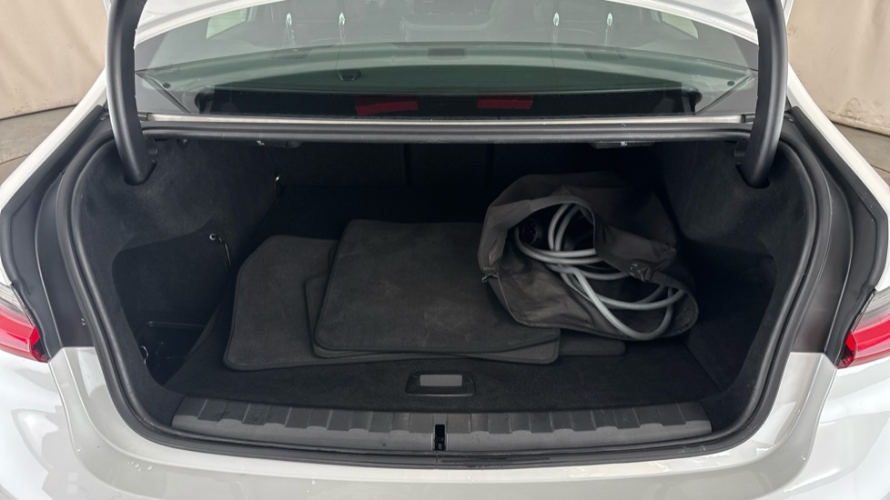 BMW 3 SERIES Image 15
