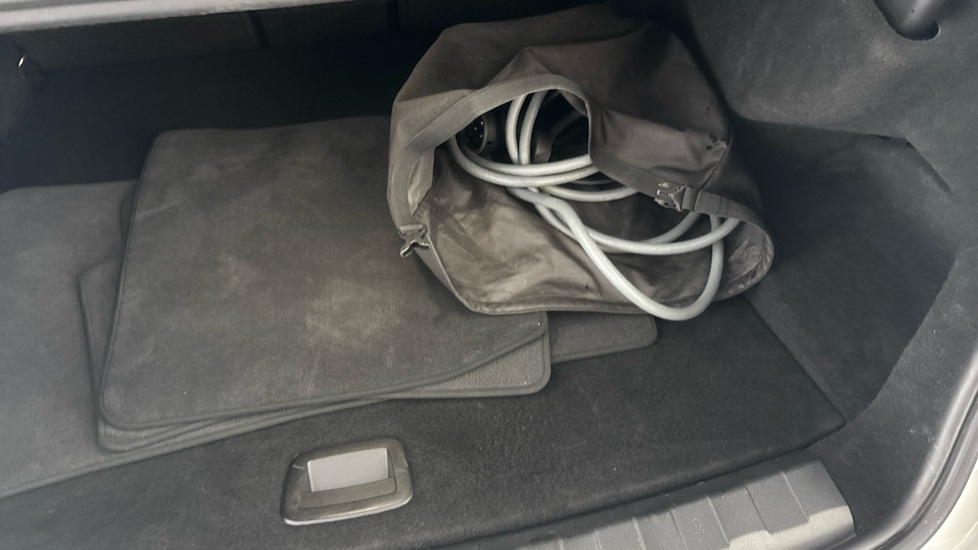 BMW 3 SERIES Image 22