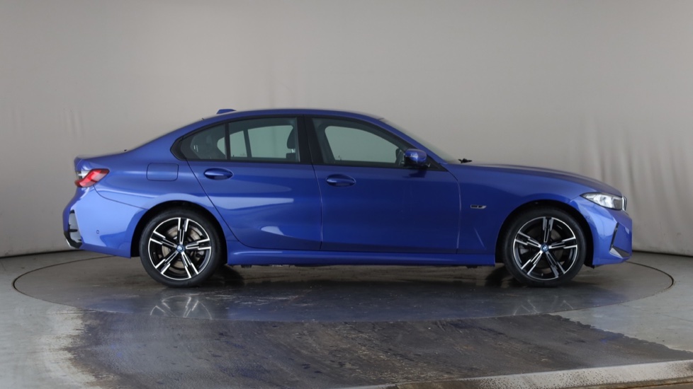 BMW 3 SERIES Image 6