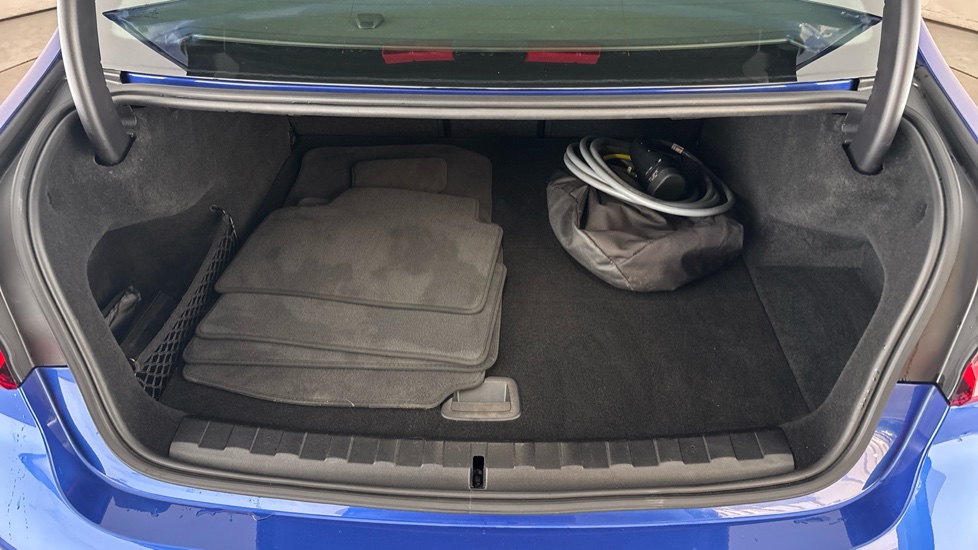BMW 3 SERIES Image 15