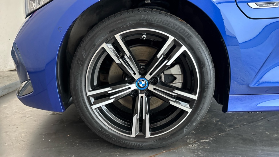BMW 3 SERIES Image 17