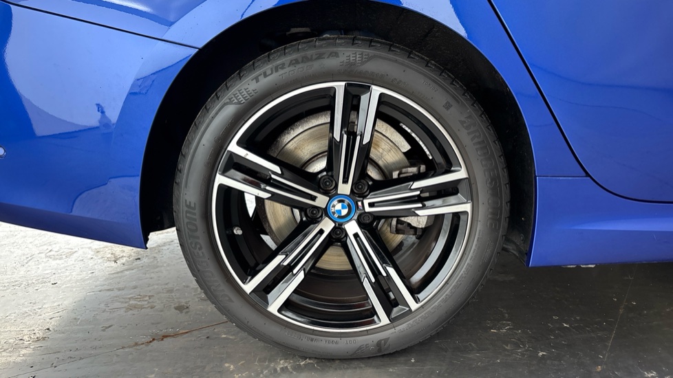 BMW 3 SERIES Image 19
