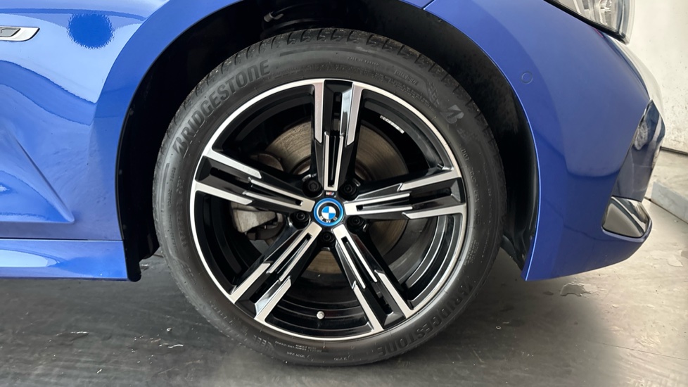 BMW 3 SERIES Image 20