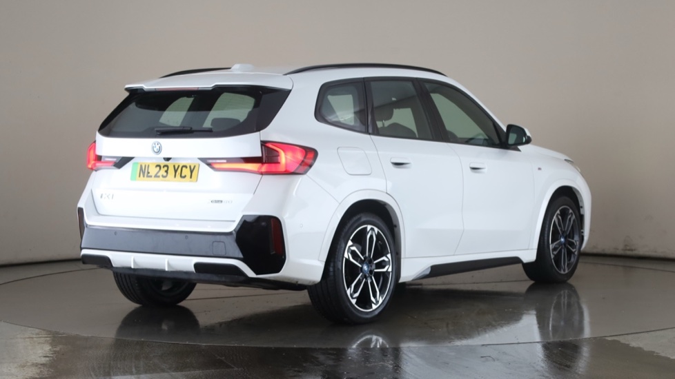 BMW iX1 Image 5