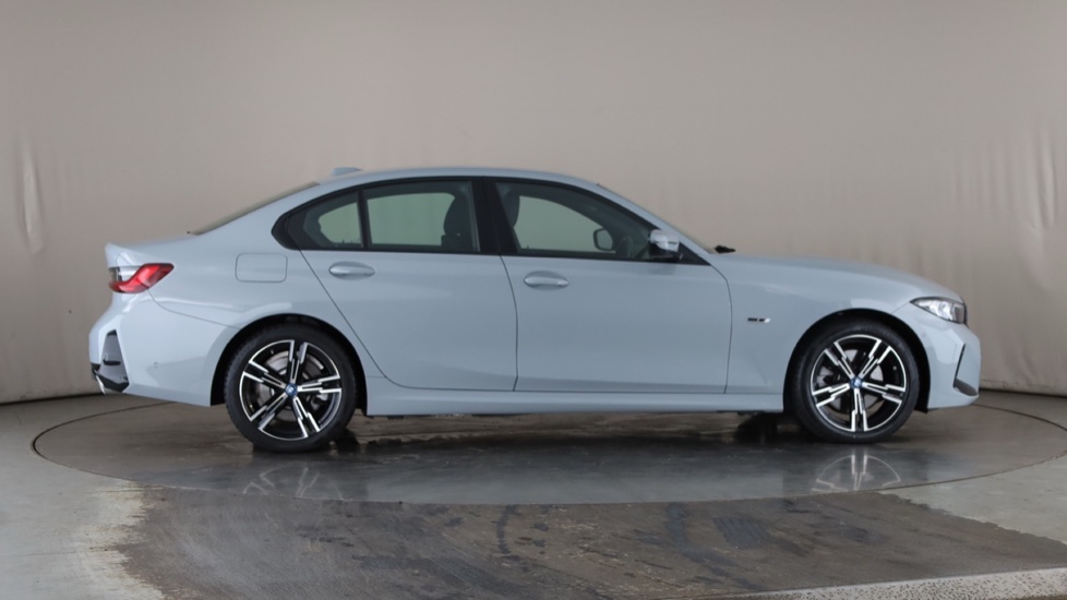 BMW 3 SERIES Image 6