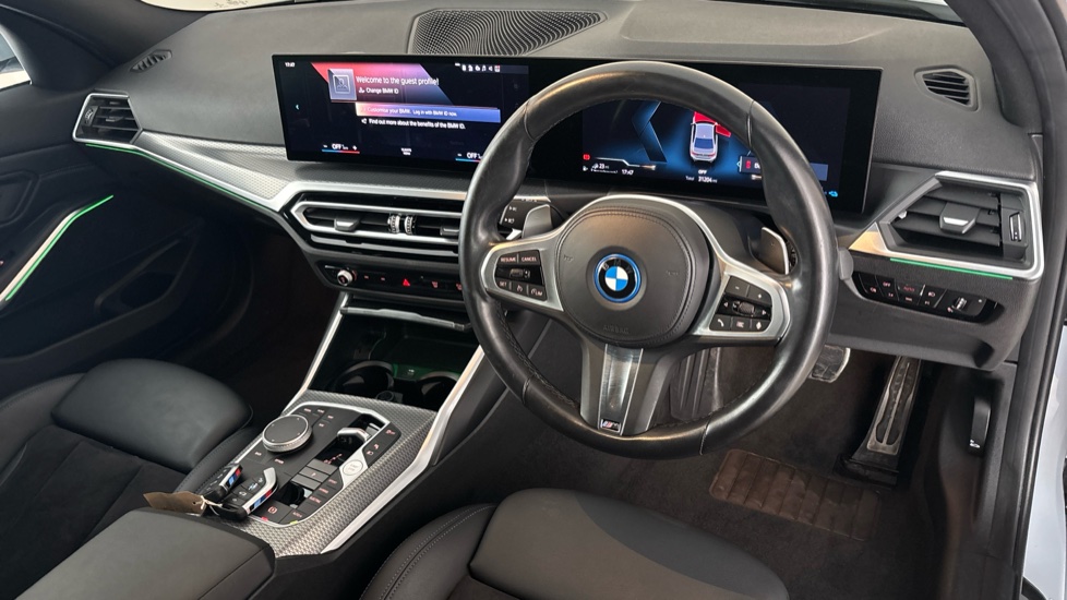 BMW 3 SERIES Image 9