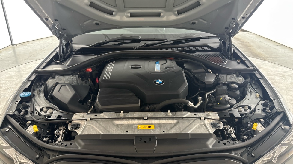 BMW 3 SERIES Image 16