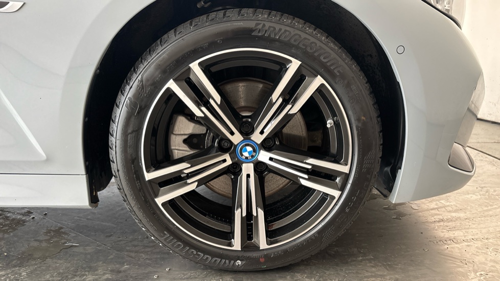 BMW 3 SERIES Image 20