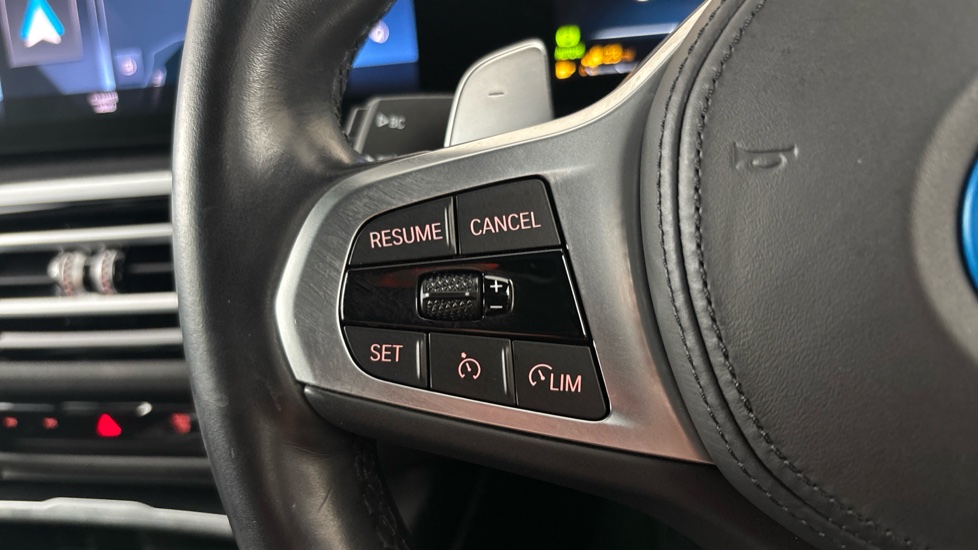 BMW 3 SERIES Cruise control