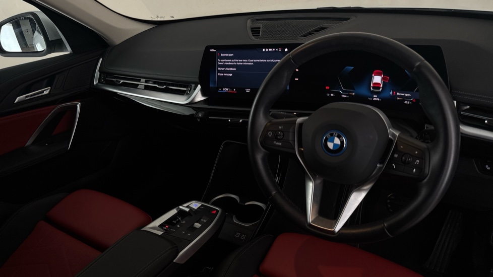 BMW iX1 Image 9
