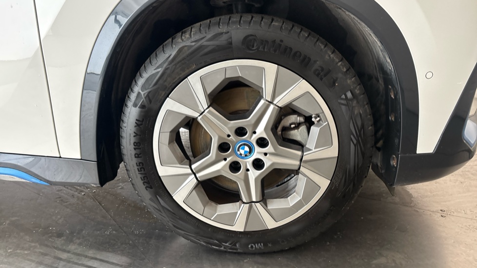 BMW iX1 Image 20