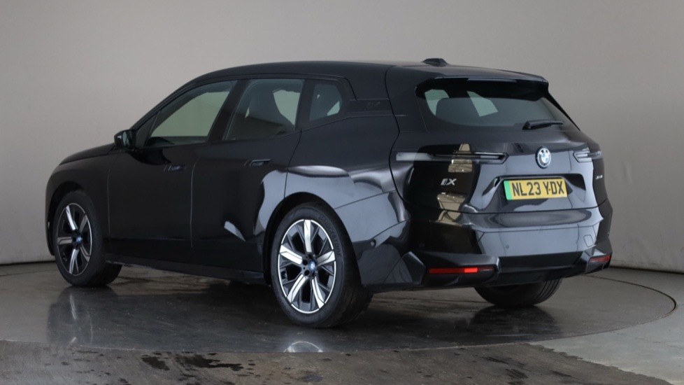 BMW iX Image 3