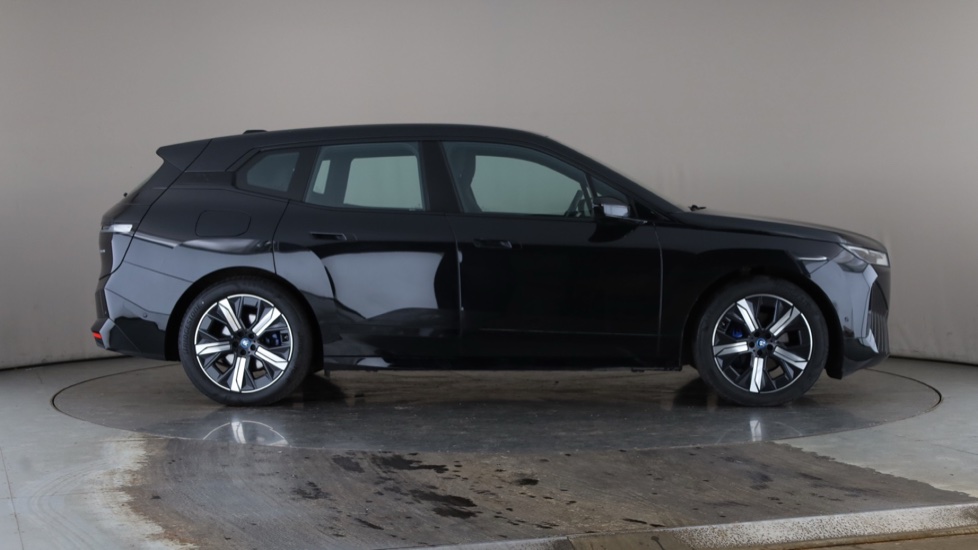 BMW iX Image 6
