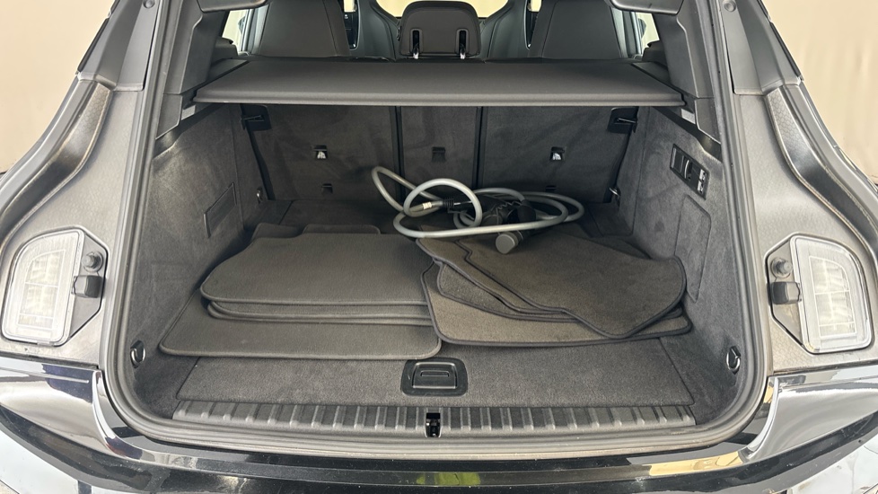 BMW iX Image 15