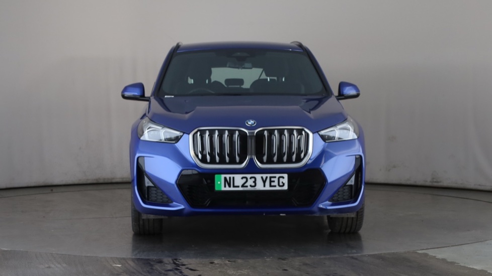 BMW iX1 Image 8