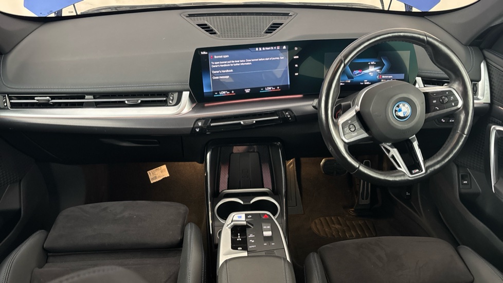 BMW iX1 Image 11