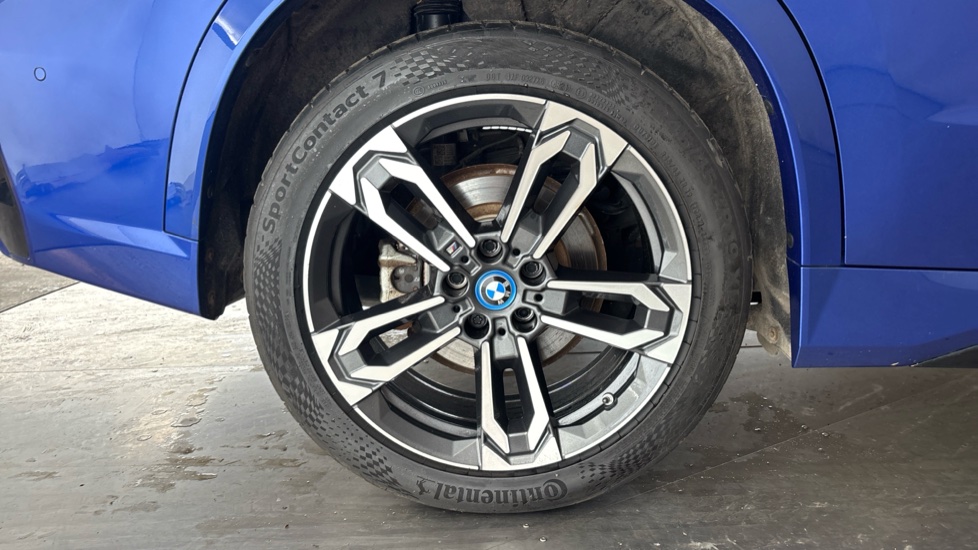 BMW iX1 Image 19