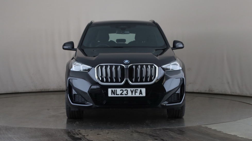 BMW iX1 Image 8