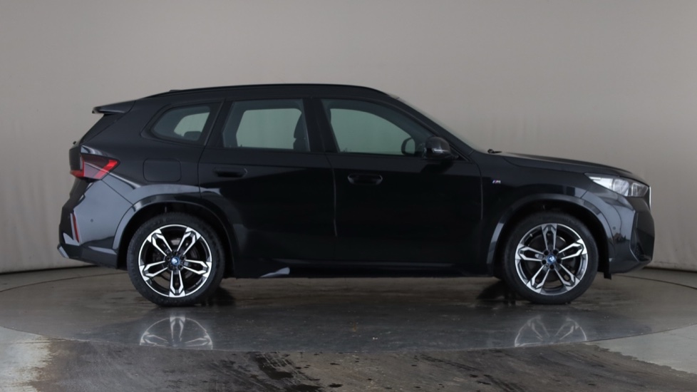 BMW iX1 Image 6