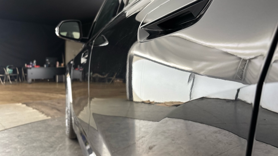 BMW iX1 dent
