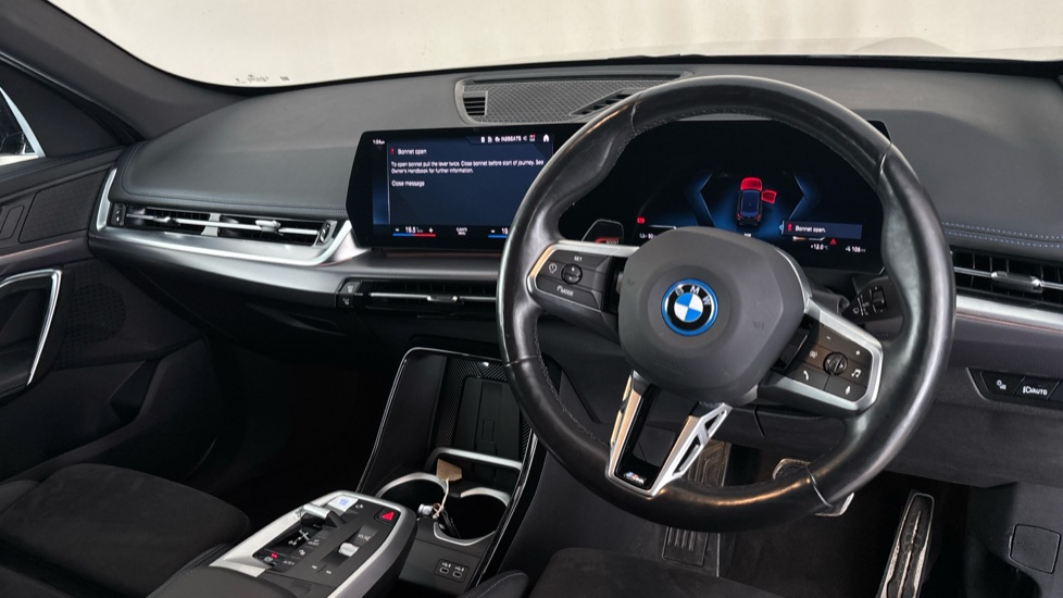 BMW iX1 Image 9