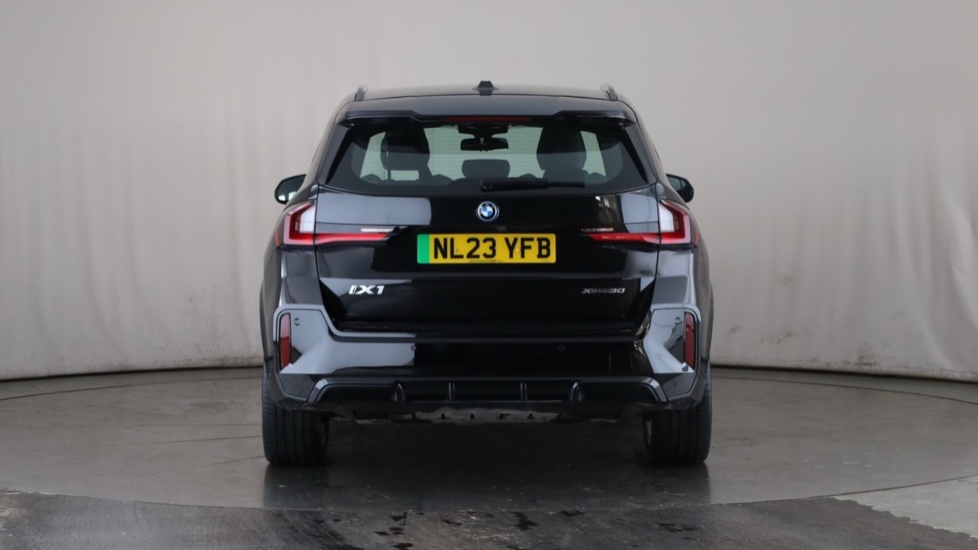 BMW iX1 Image 4