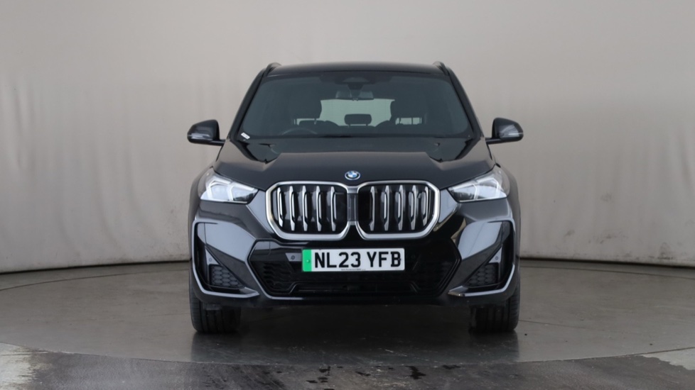 BMW iX1 Image 8