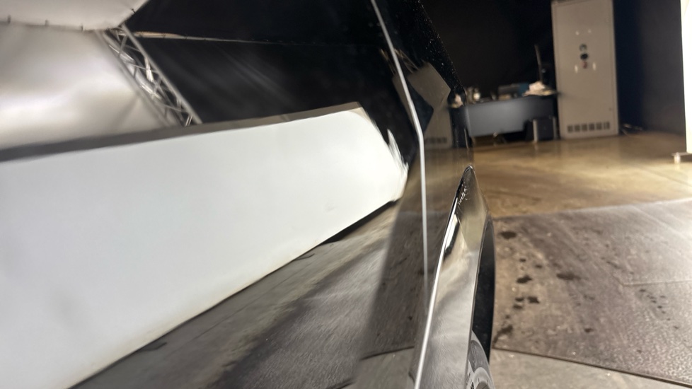 BMW iX1 Dent