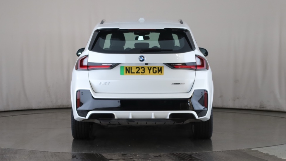 BMW iX1 Image 4