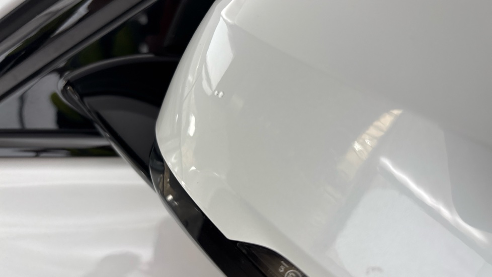 BMW iX1 chips