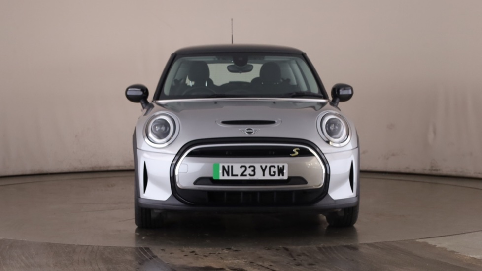 MINI HATCHBACK Image 8