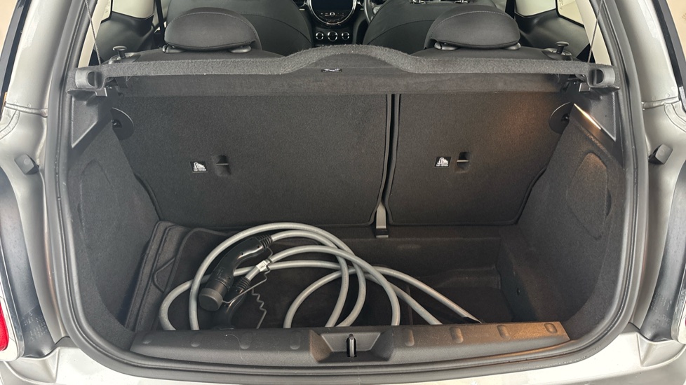 MINI HATCHBACK Image 15