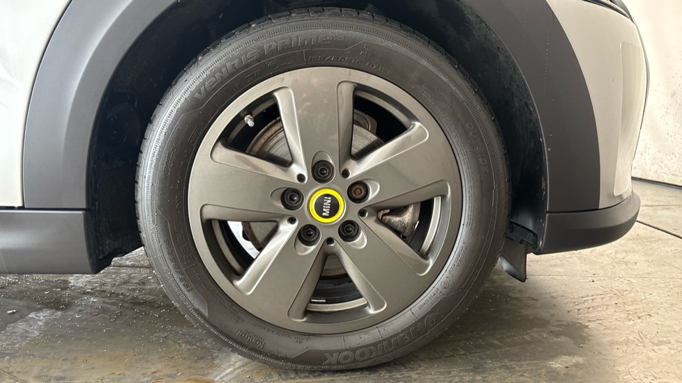 MINI HATCHBACK Image 20