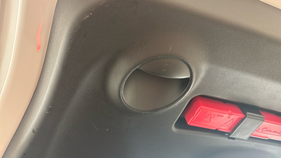 MINI HATCHBACK Scuff