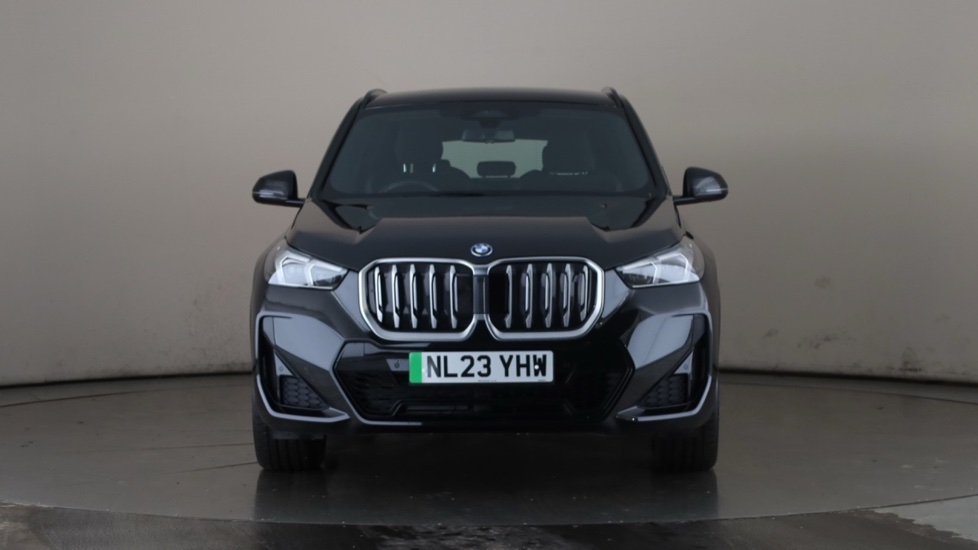 BMW iX1 Image 8