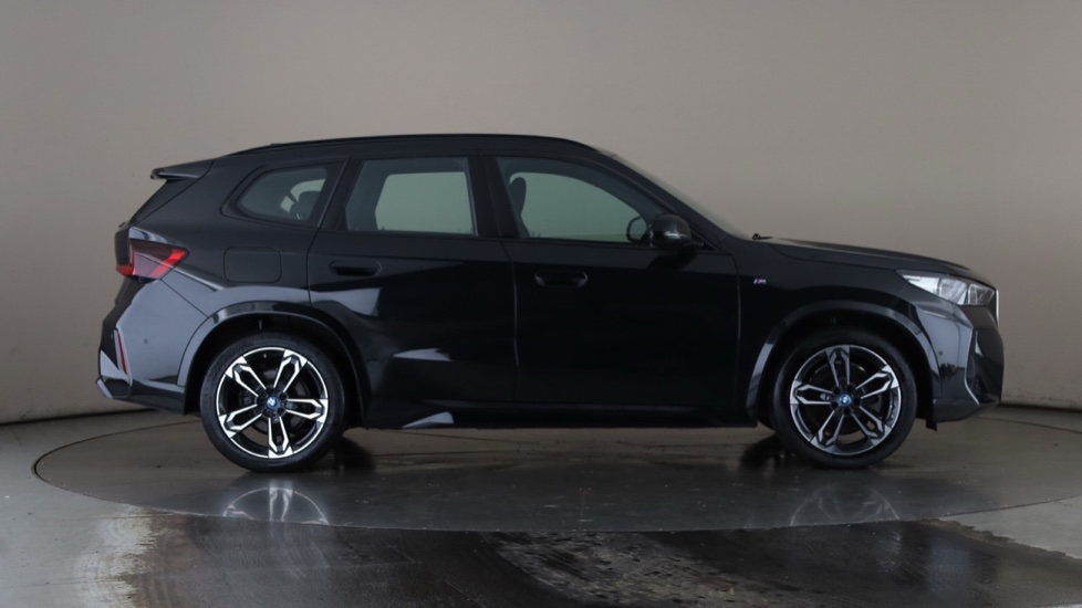 BMW iX1 Image 6