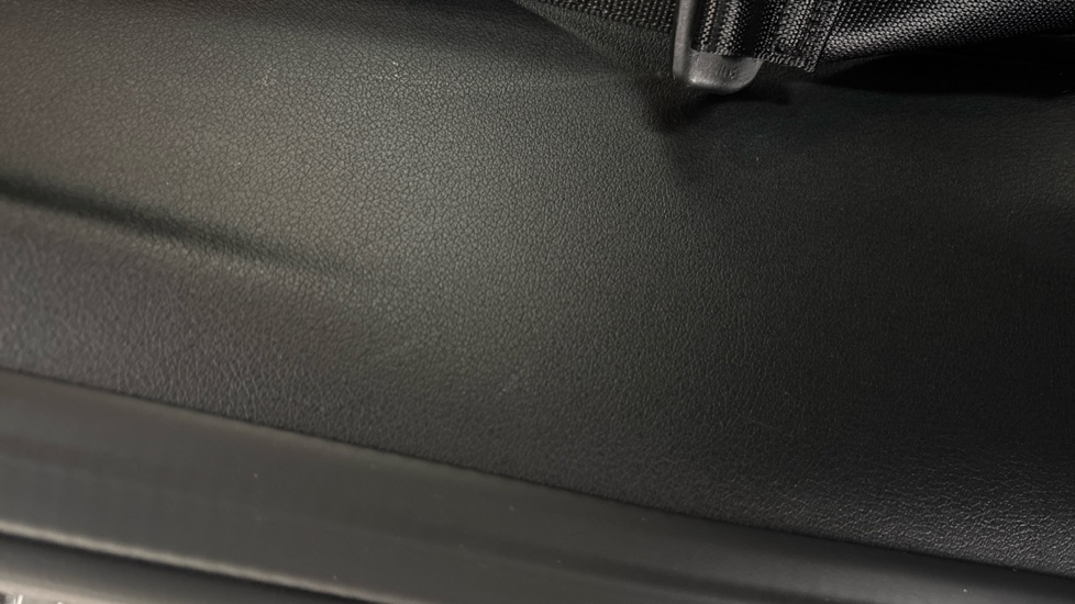 BMW iX1 scratches
