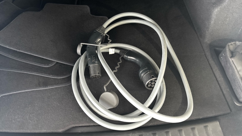 BMW iX1 Image 22