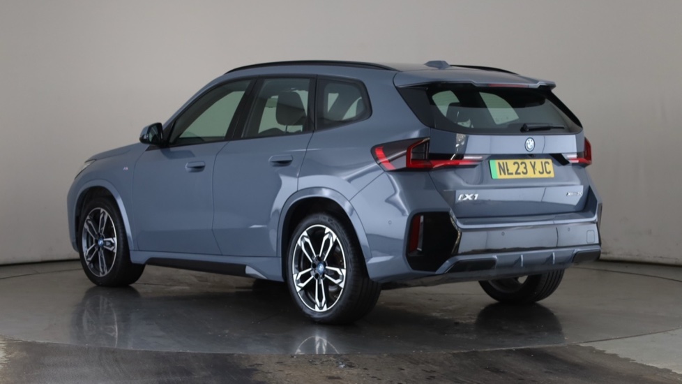BMW iX1 Image 3
